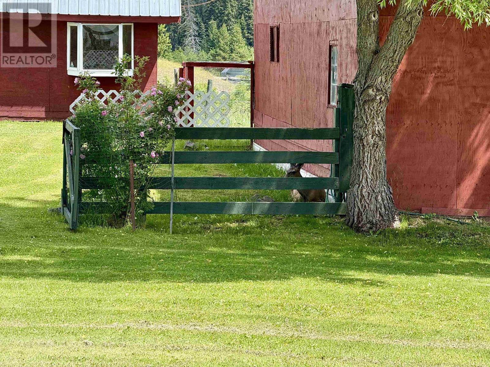 5307 Canim Hendrix Lake Road, 100 Mile House, BC - Outdoor