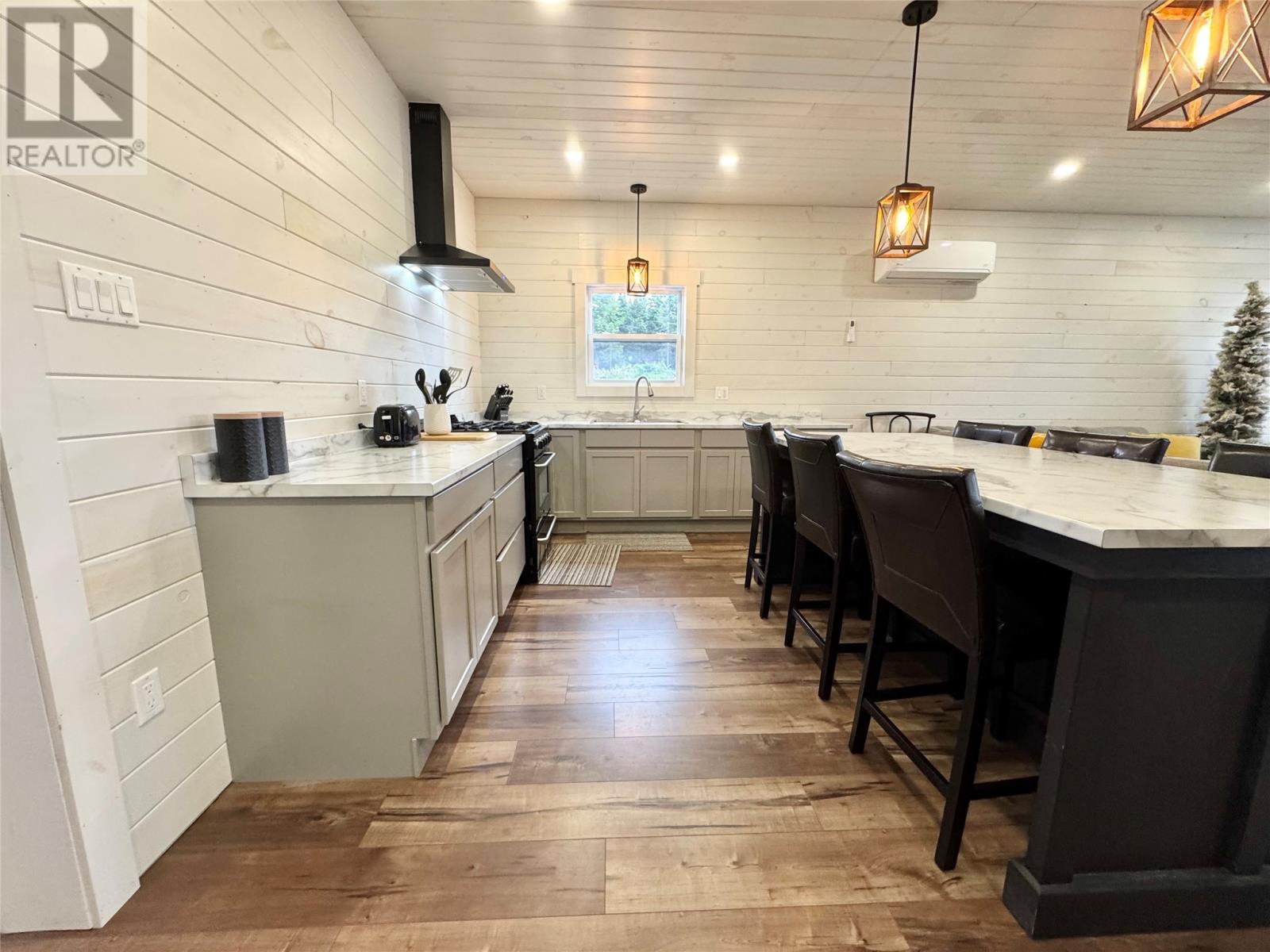 0 Pikes Pond, Gander, NL - Indoor