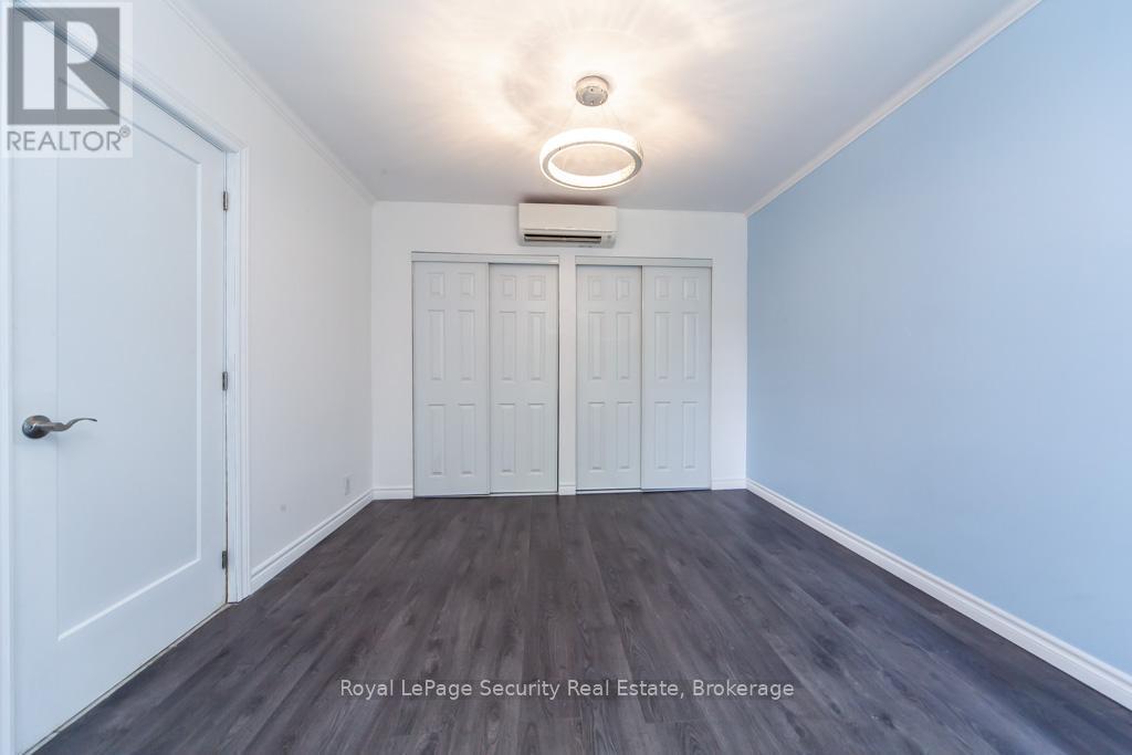 44 Woodgate Drive, Toronto, ON - Indoor Photo Showing Other Room