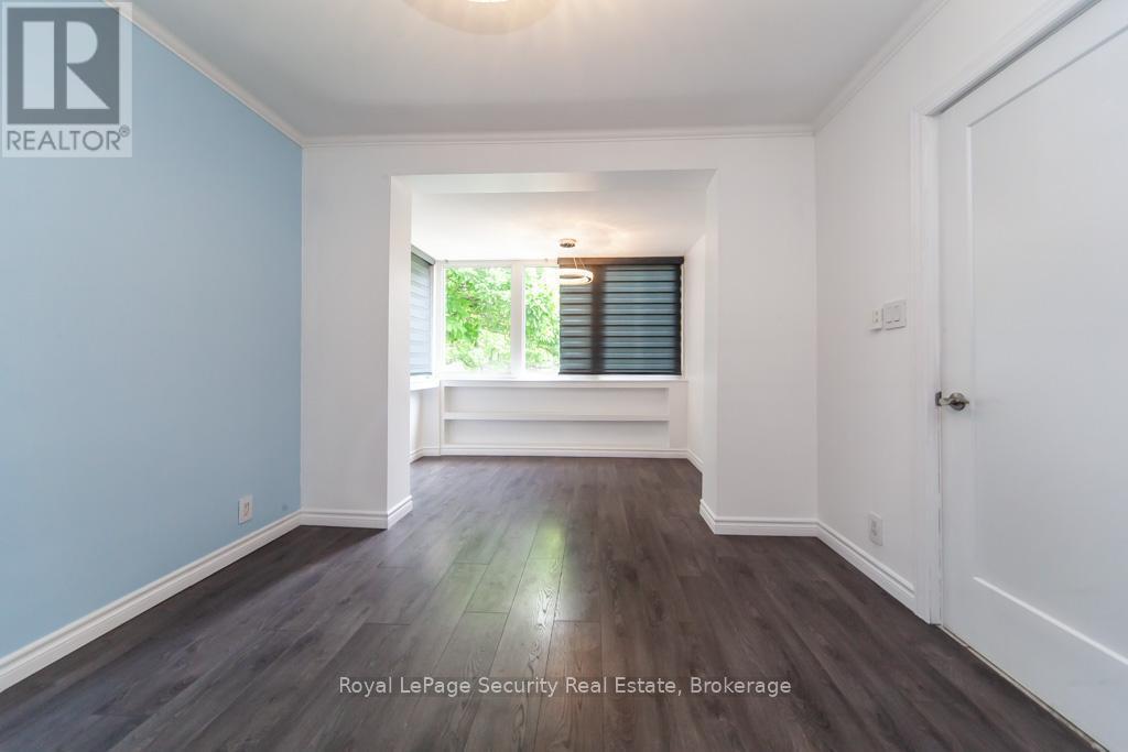44 Woodgate Drive, Toronto, ON - Indoor Photo Showing Other Room