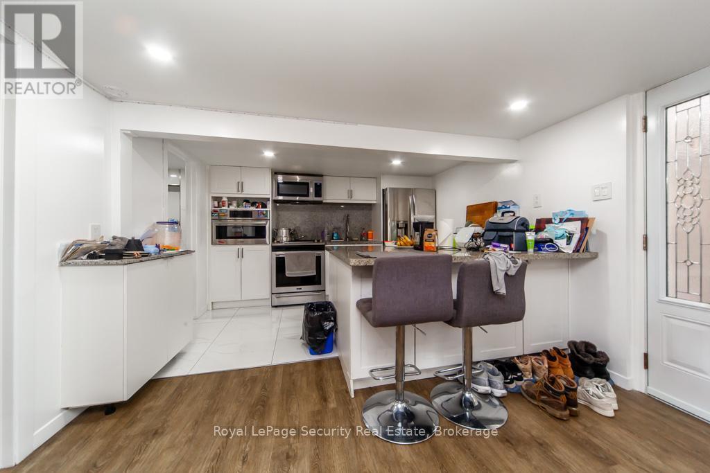 44 Woodgate Drive, Toronto, ON - Indoor Photo Showing Other Room