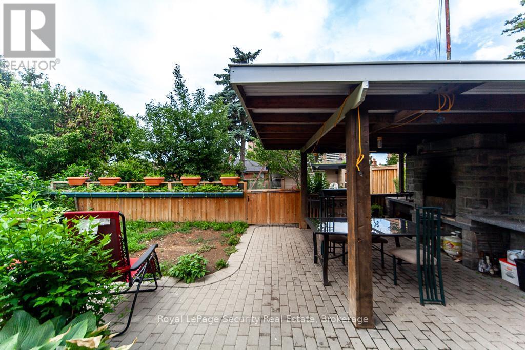 44 Woodgate Drive, Toronto, ON - Outdoor