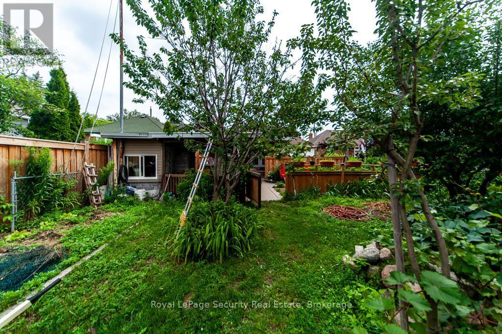 44 Woodgate Drive, Toronto, ON - Outdoor