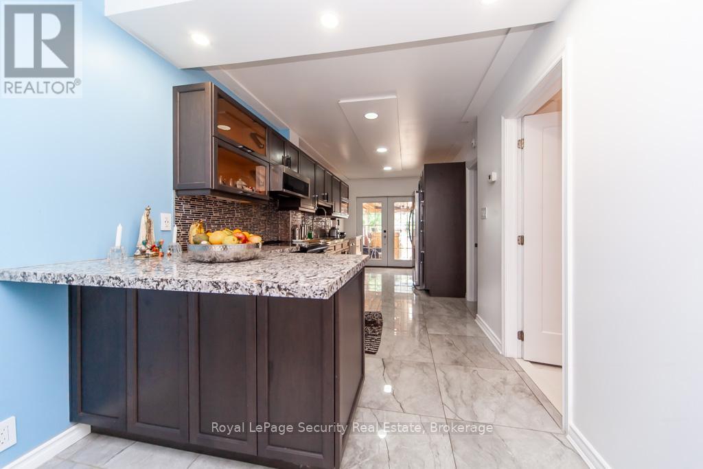 44 Woodgate Drive, Toronto, ON - Indoor