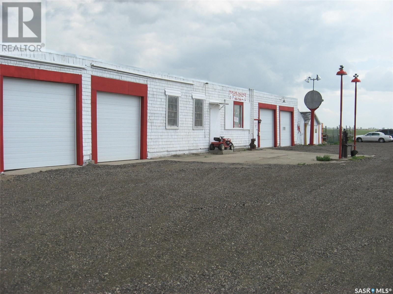 Top Line Salvage, Moose Jaw Rm No. 161, SK
