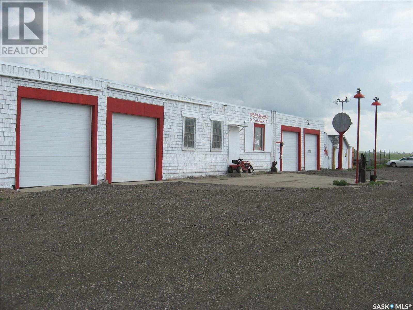 Top Line Salvage, Moose Jaw Rm No. 161, SK