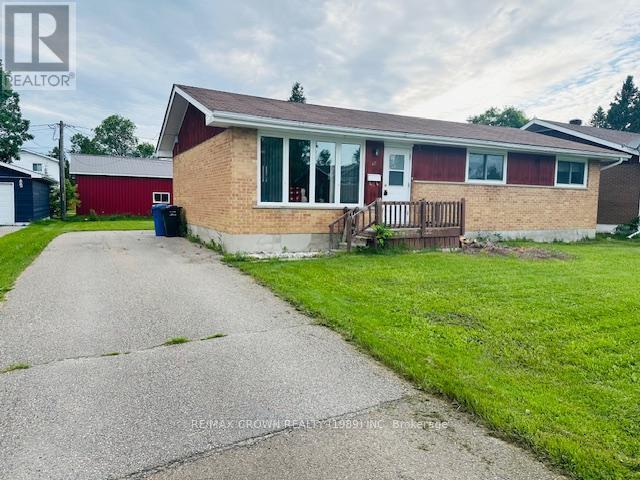 12 Winnipeg Street, Kapuskasing, ON - Outdoor