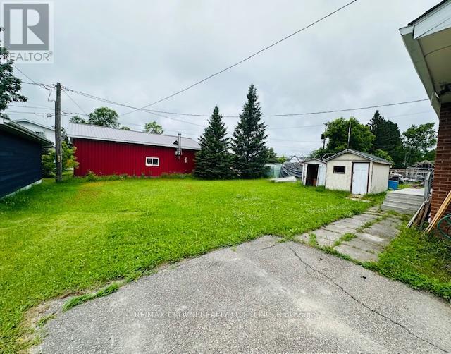 12 Winnipeg Street, Kapuskasing, ON - Outdoor