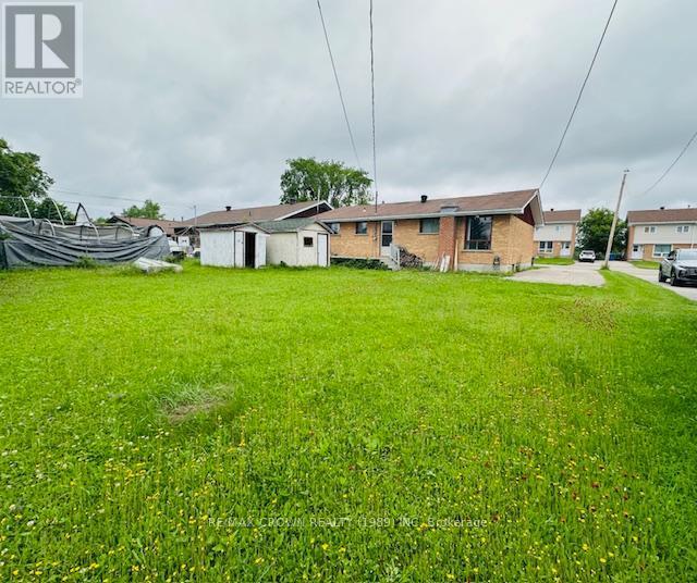 12 Winnipeg Street, Kapuskasing, ON - Outdoor