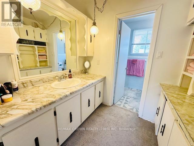 12 Winnipeg Street, Kapuskasing, ON - Indoor Photo Showing Bathroom