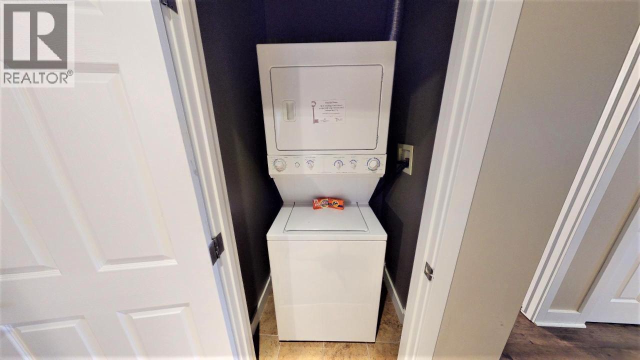 400 Bighorn Boulevard Unit# 416 F, Radium Hot Springs, BC - Indoor Photo Showing Laundry Room