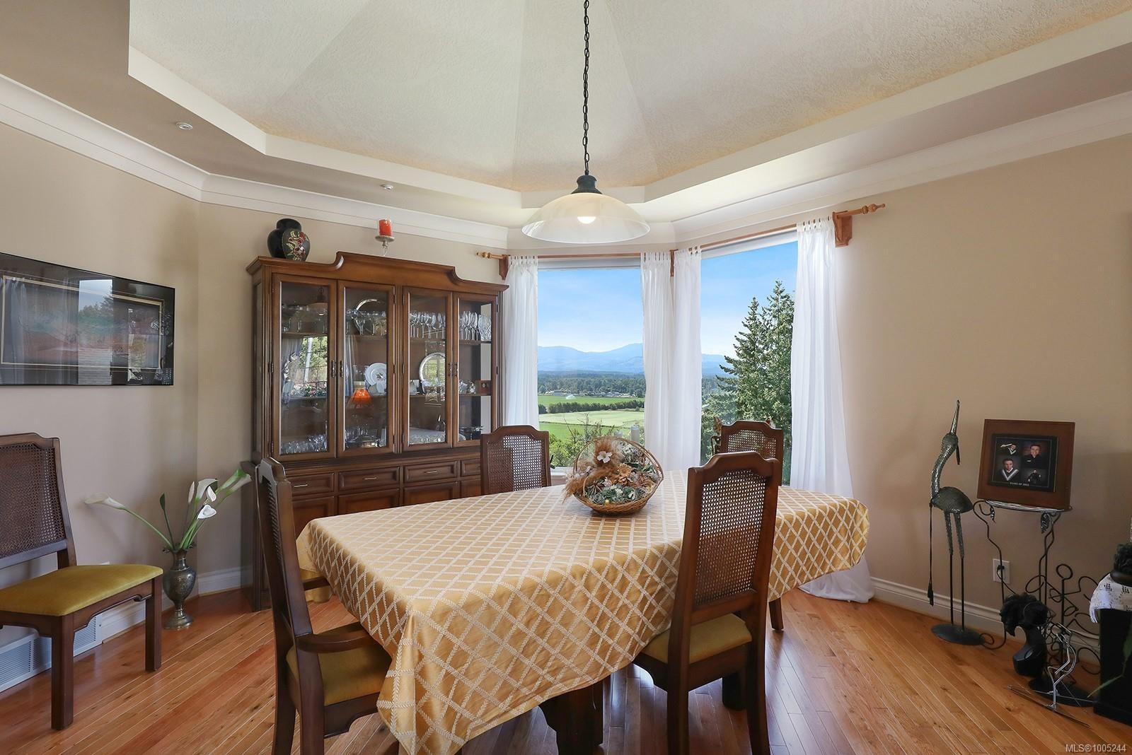 1437 Valley View Dr, Courtenay, BC