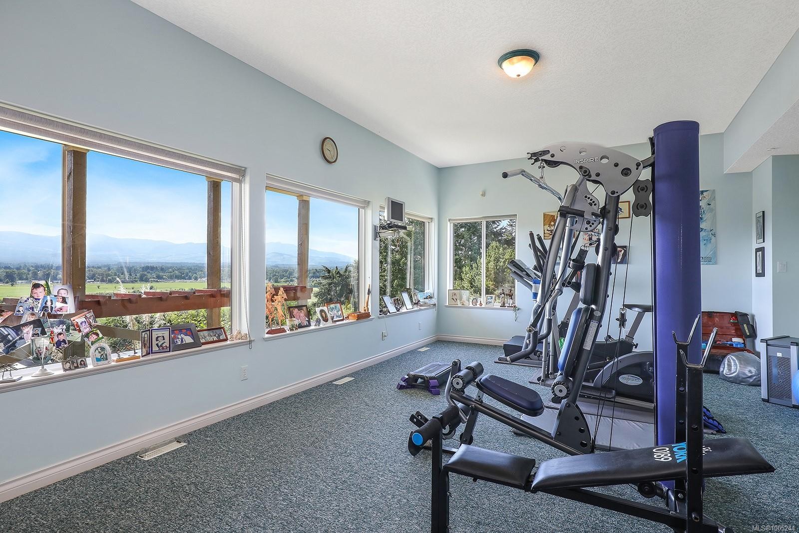 1437 Valley View Dr, Courtenay, BC