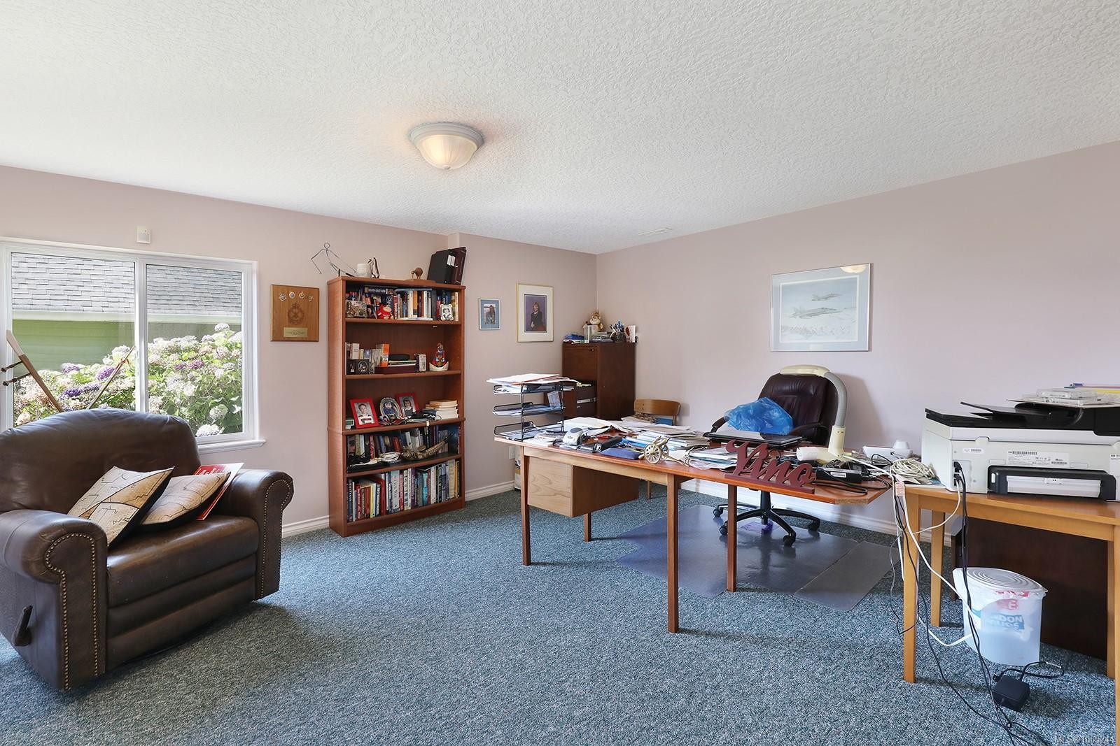 1437 Valley View Dr, Courtenay, BC