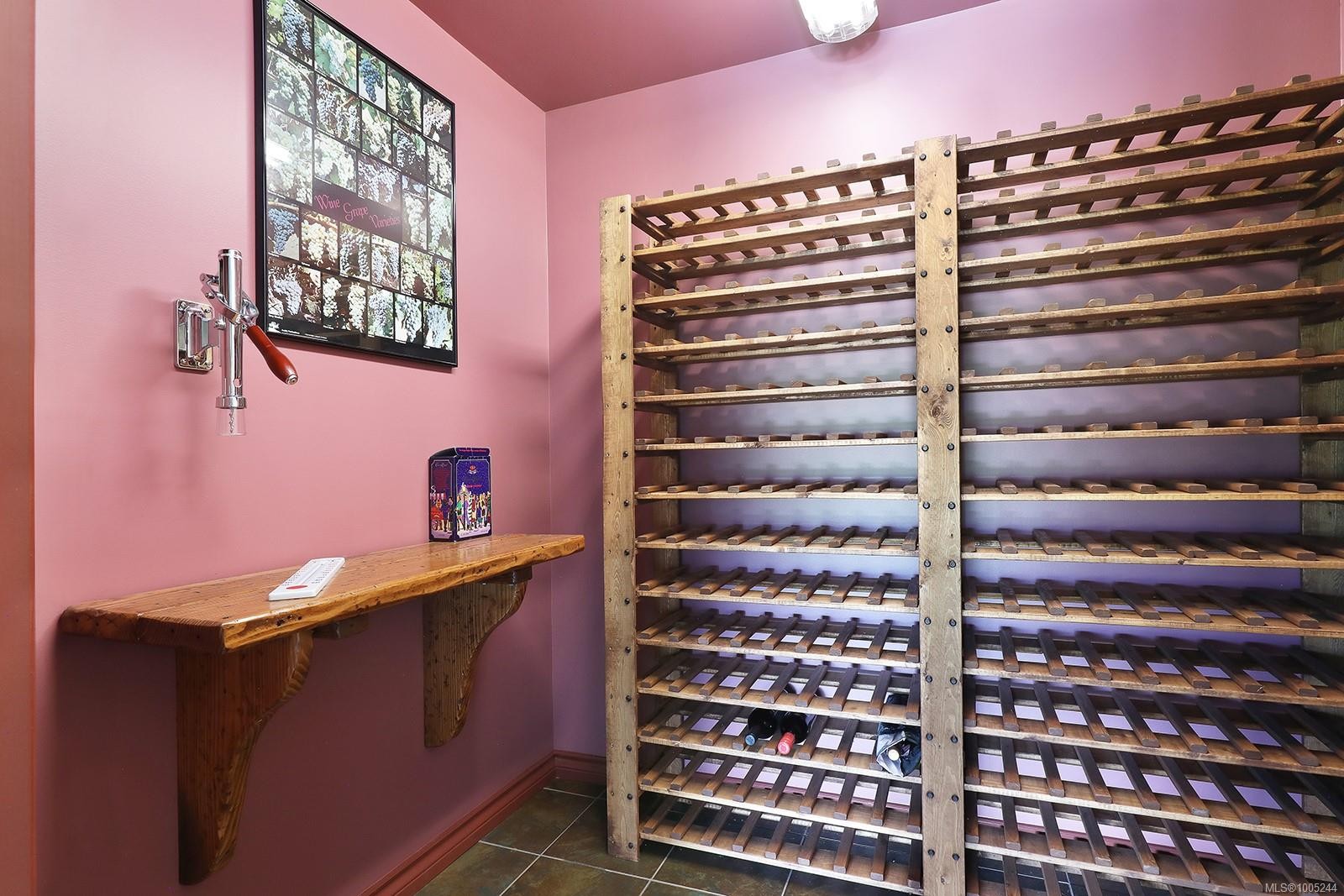 1437 Valley View Dr, Courtenay, BC