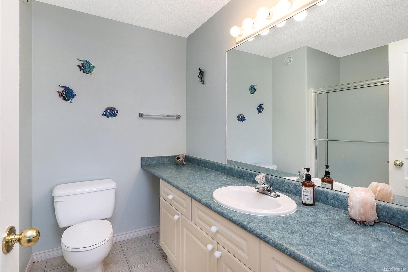 1437 Valley View Dr, Courtenay, BC