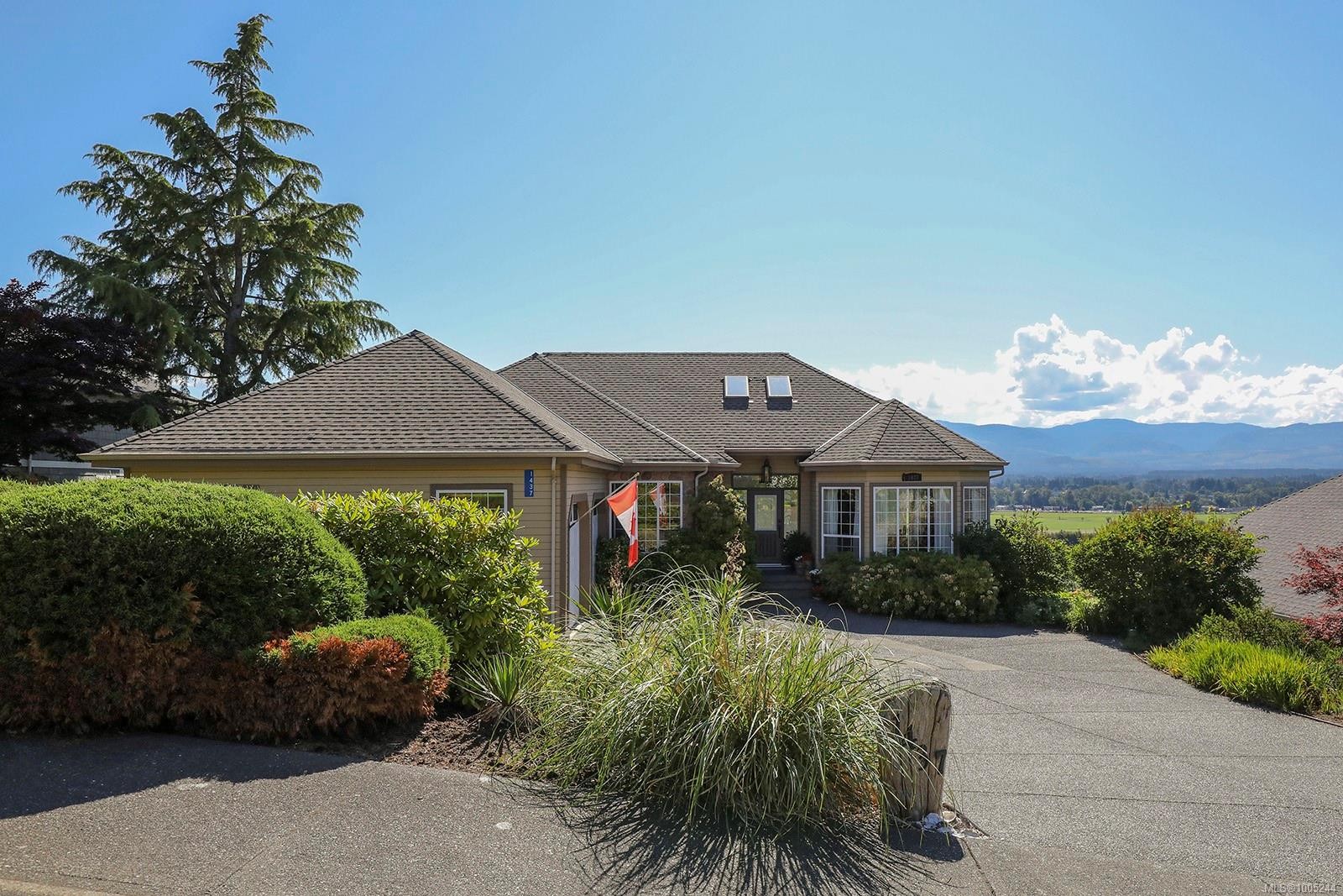 1437 Valley View Dr, Courtenay, BC