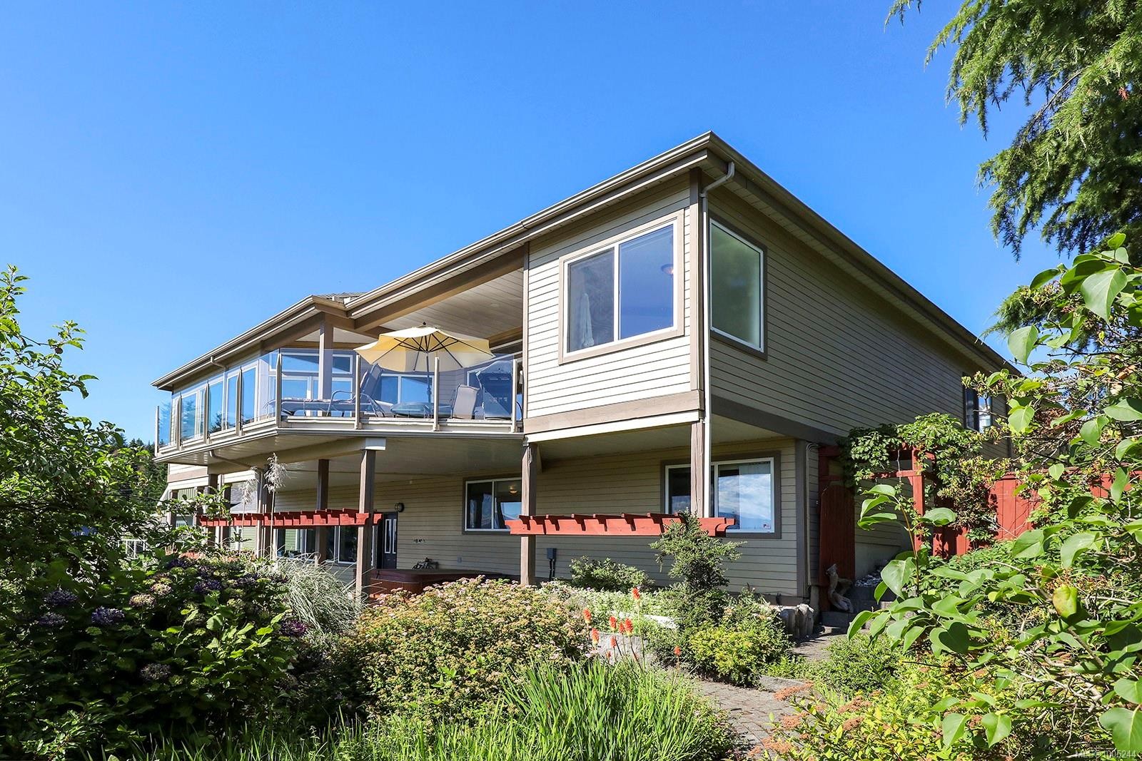 1437 Valley View Dr, Courtenay, BC