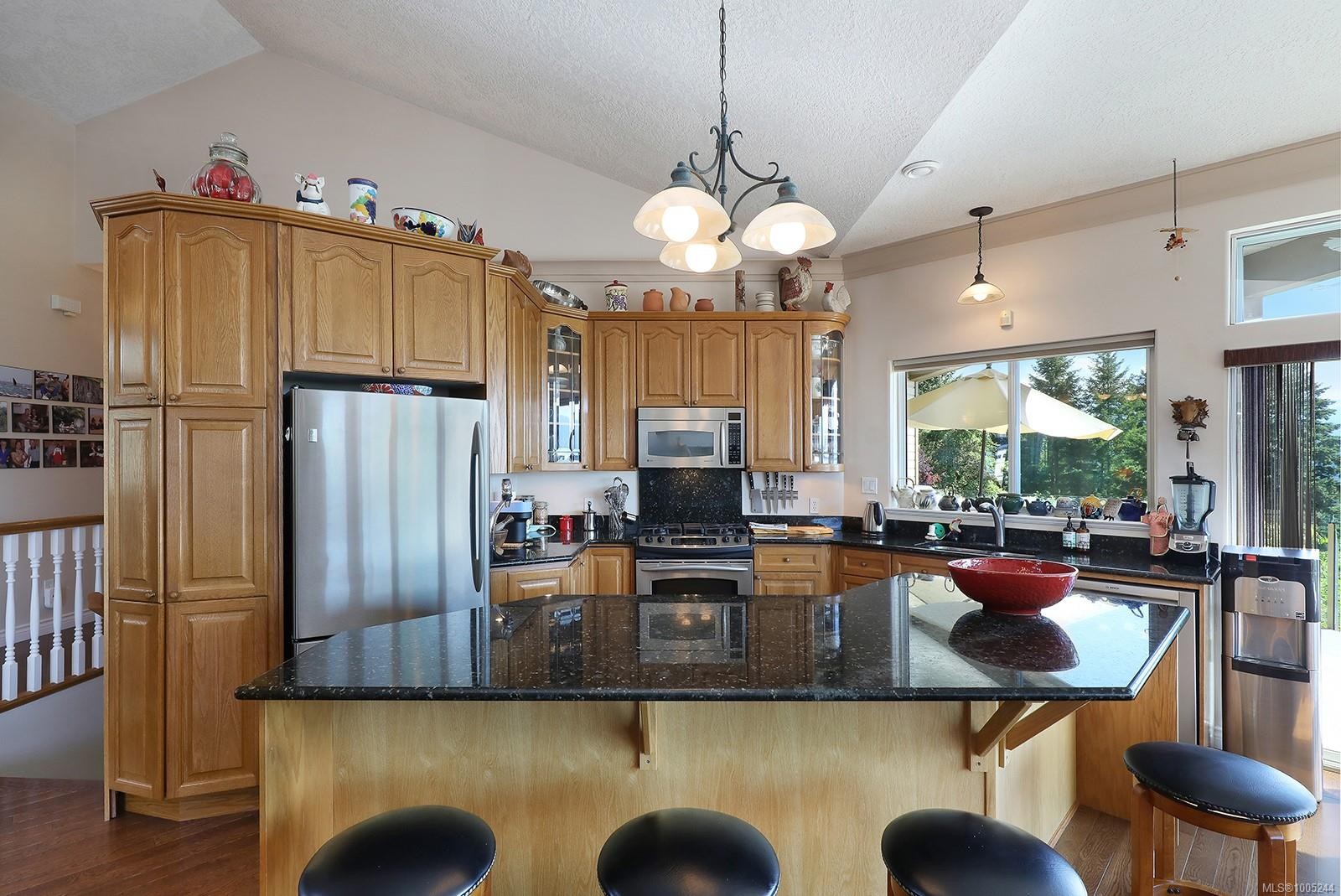 1437 Valley View Dr, Courtenay, BC