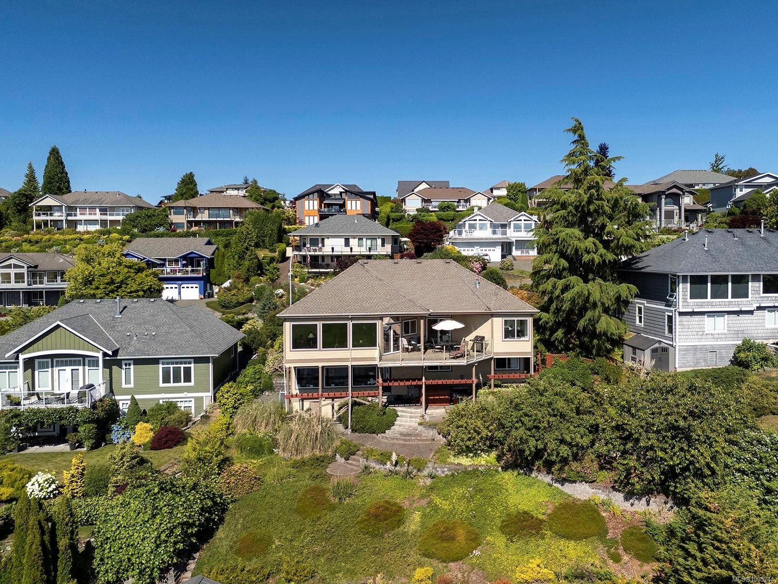 1437 Valley View Dr, Courtenay, BC