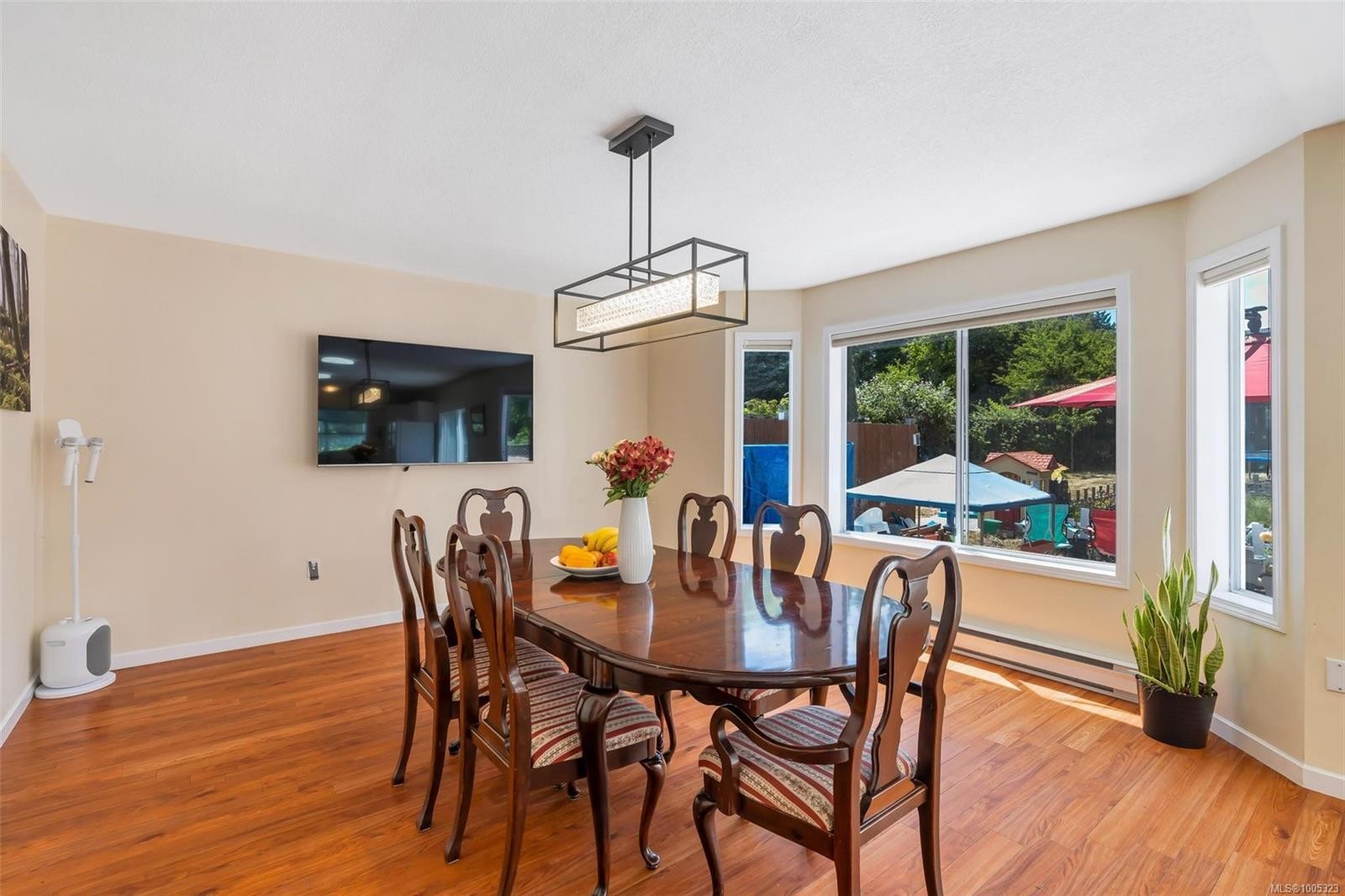 6520 Country Rd, Sooke, BC