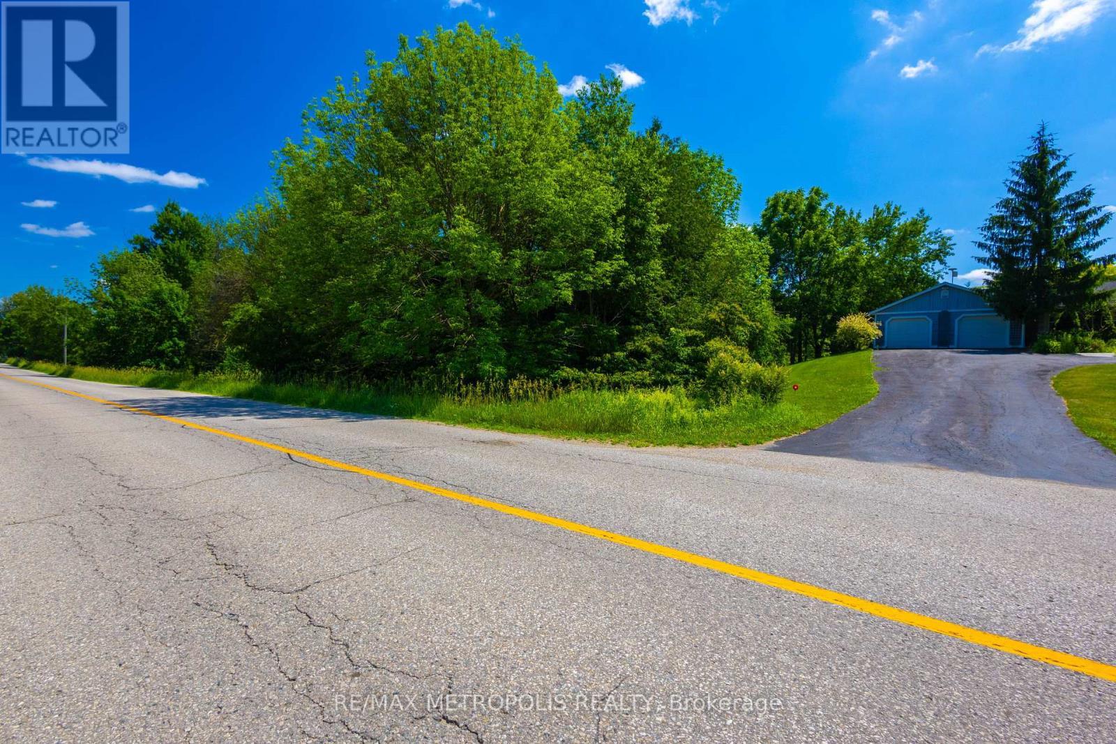 8232 Concession Road 12, Mapleton, ON