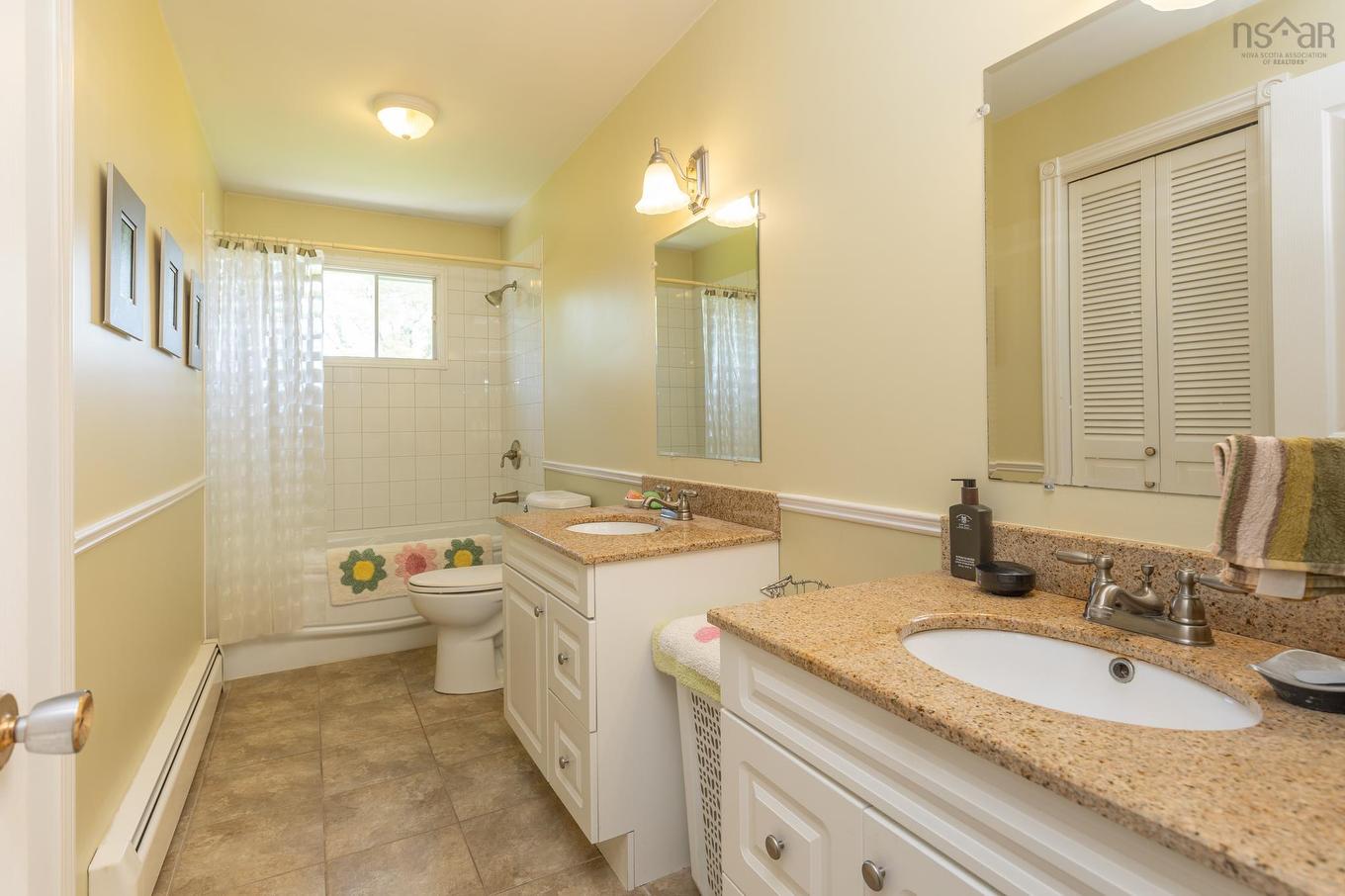 4 Harbourview Drive, Yarmouth, NS