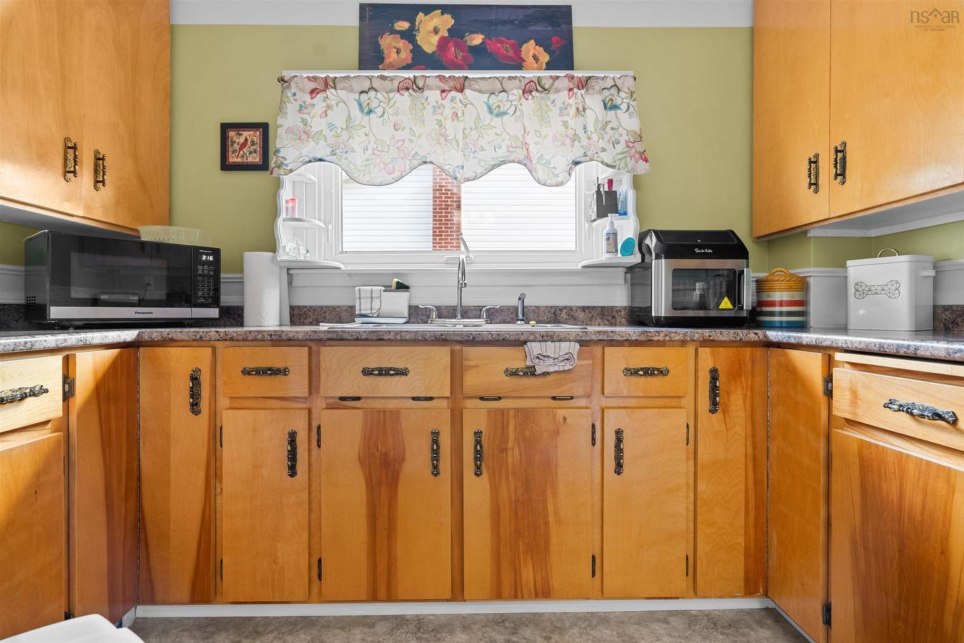 56 Aberdeen Avenue, New Glasgow, NS