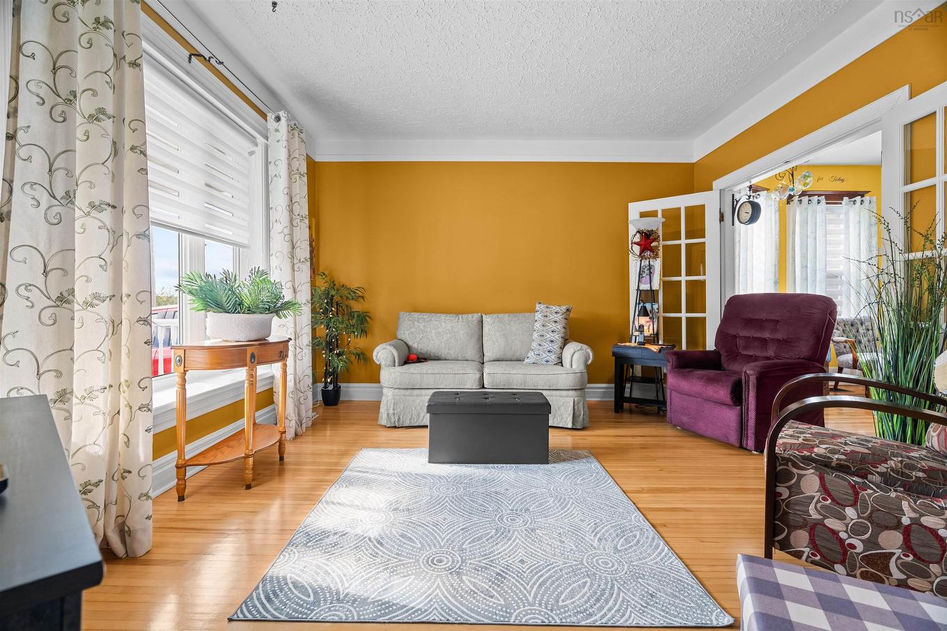 56 Aberdeen Avenue, New Glasgow, NS