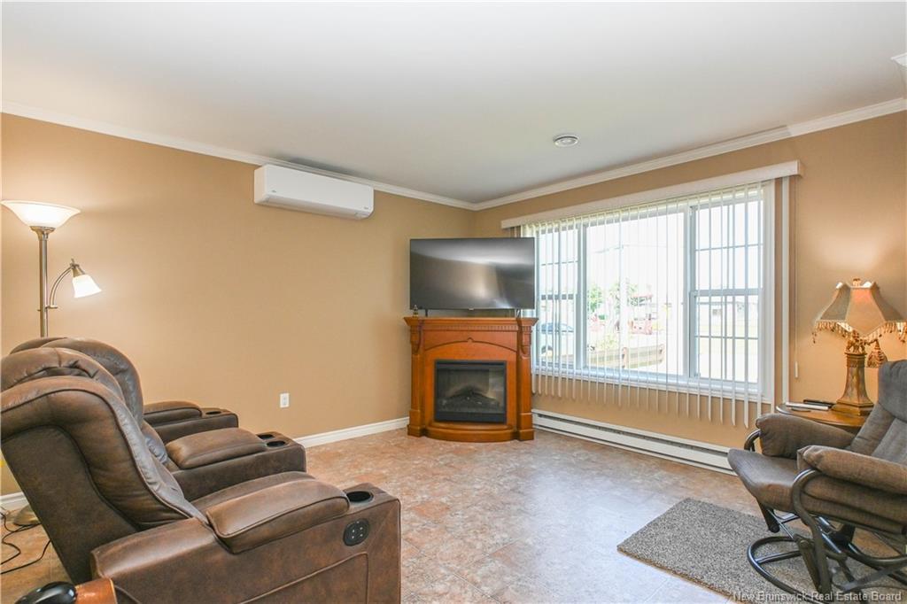 158 3E Rue St, Shippagan, NB