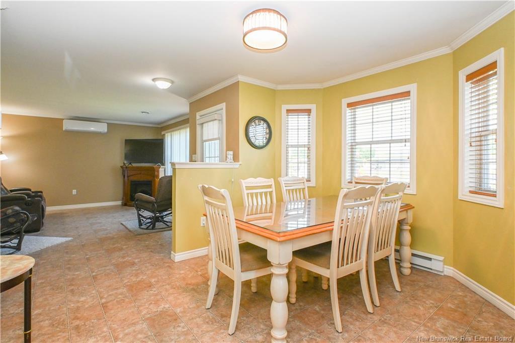 158 3E Rue St, Shippagan, NB