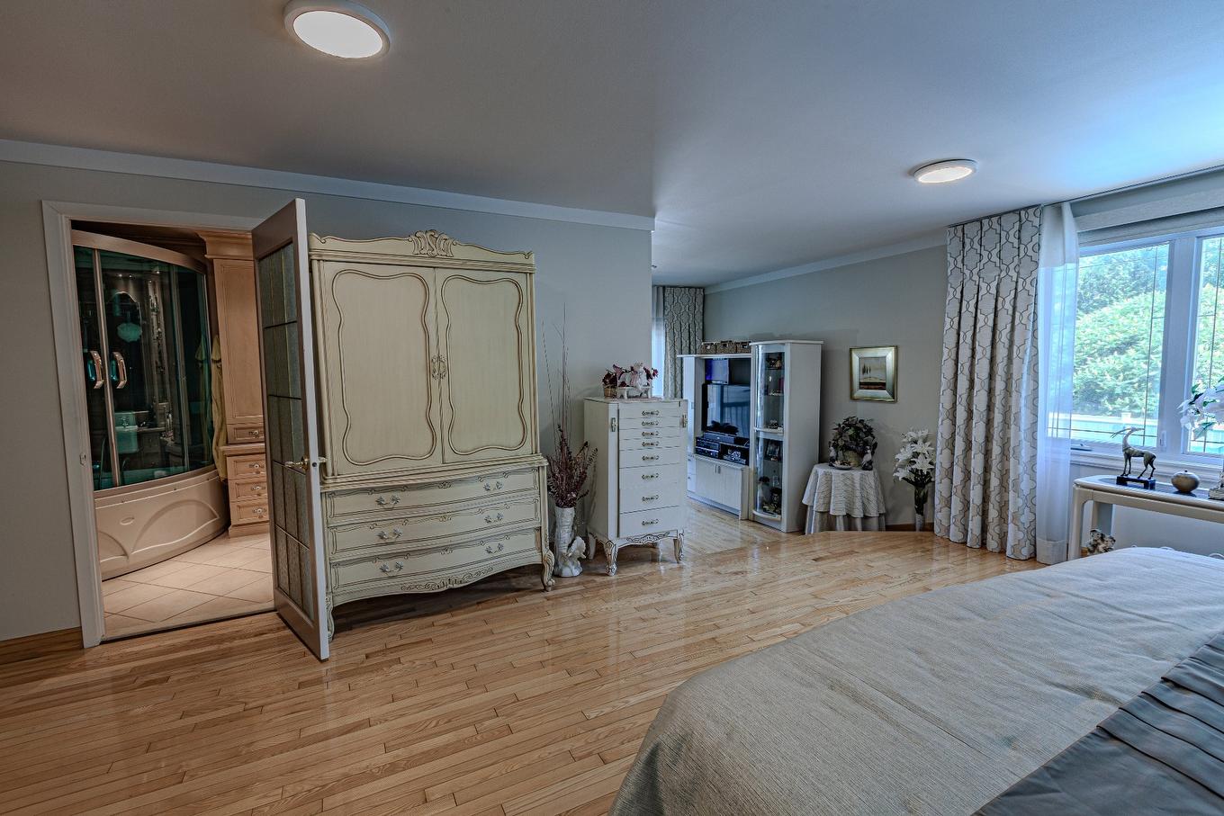Chambre à coucher principale - 920 Boul. St-Joseph O., Drummondville, QC - Indoor Photo Showing Bedroom