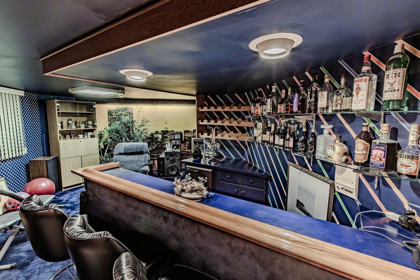 Bar - 920 Boul. St-Joseph O., Drummondville, QC - Indoor