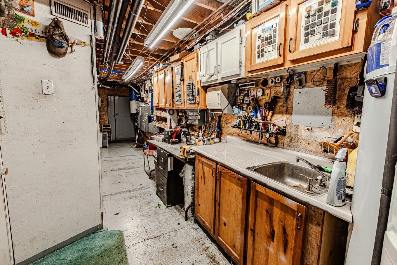 Atelier - 920 Boul. St-Joseph O., Drummondville, QC - Indoor