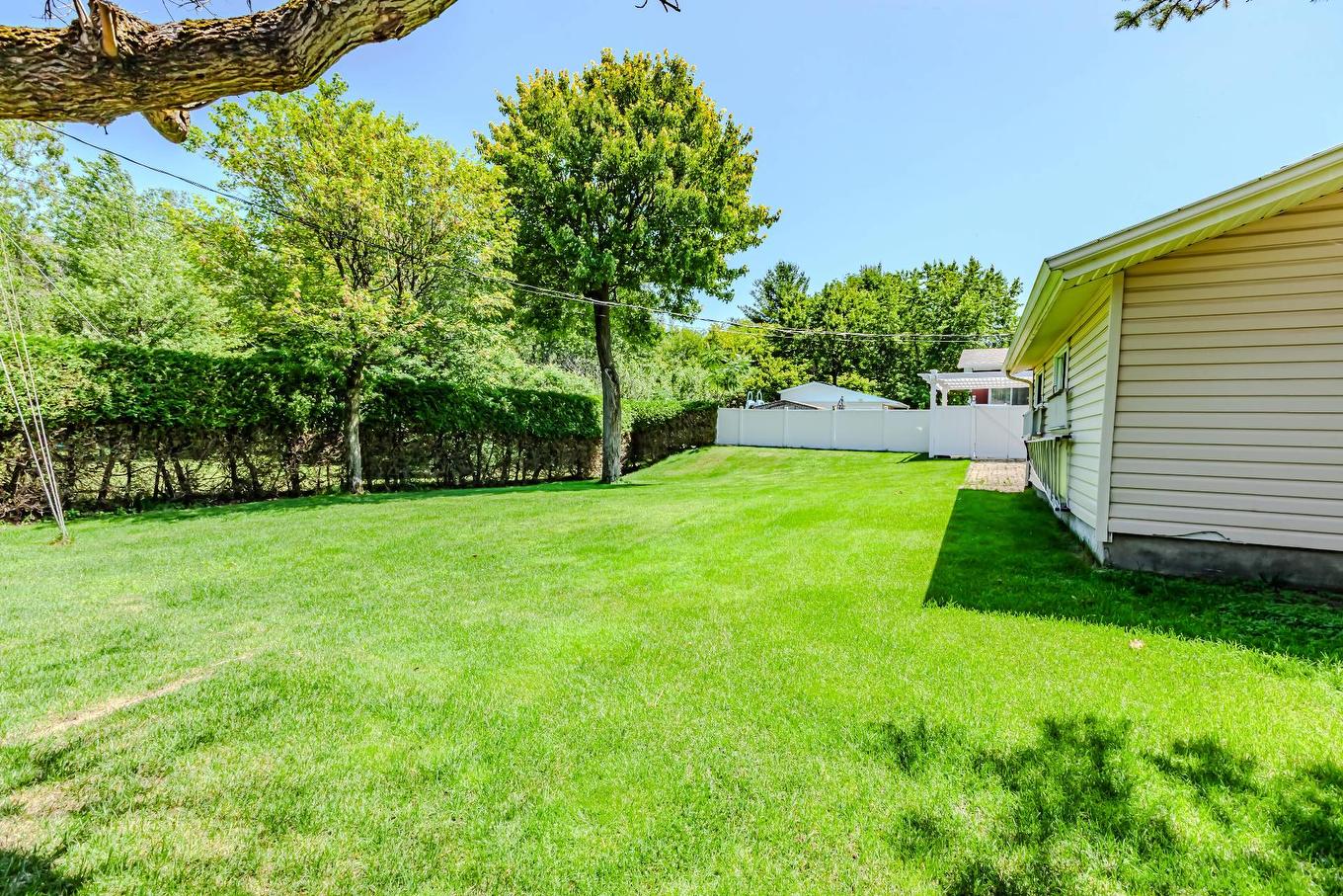 Cour - 920 Boul. St-Joseph O., Drummondville, QC - Outdoor