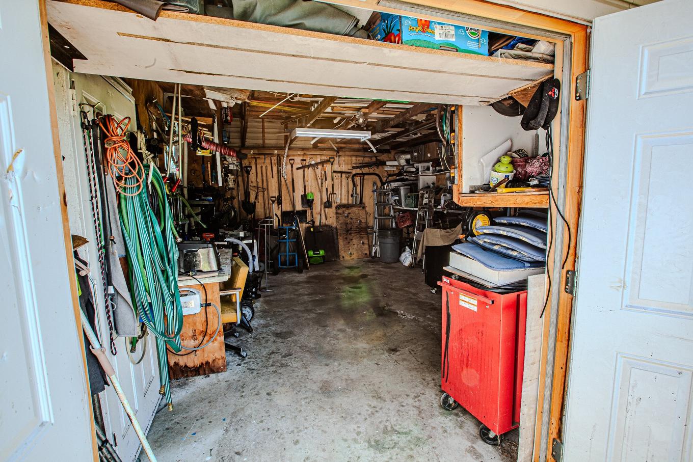 Remise - 920 Boul. St-Joseph O., Drummondville, QC - Indoor