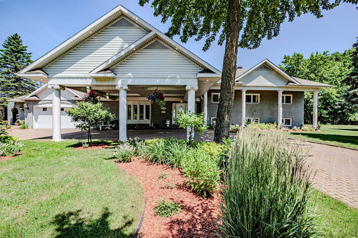 Autre - 920 Boul. St-Joseph O., Drummondville, QC - Outdoor