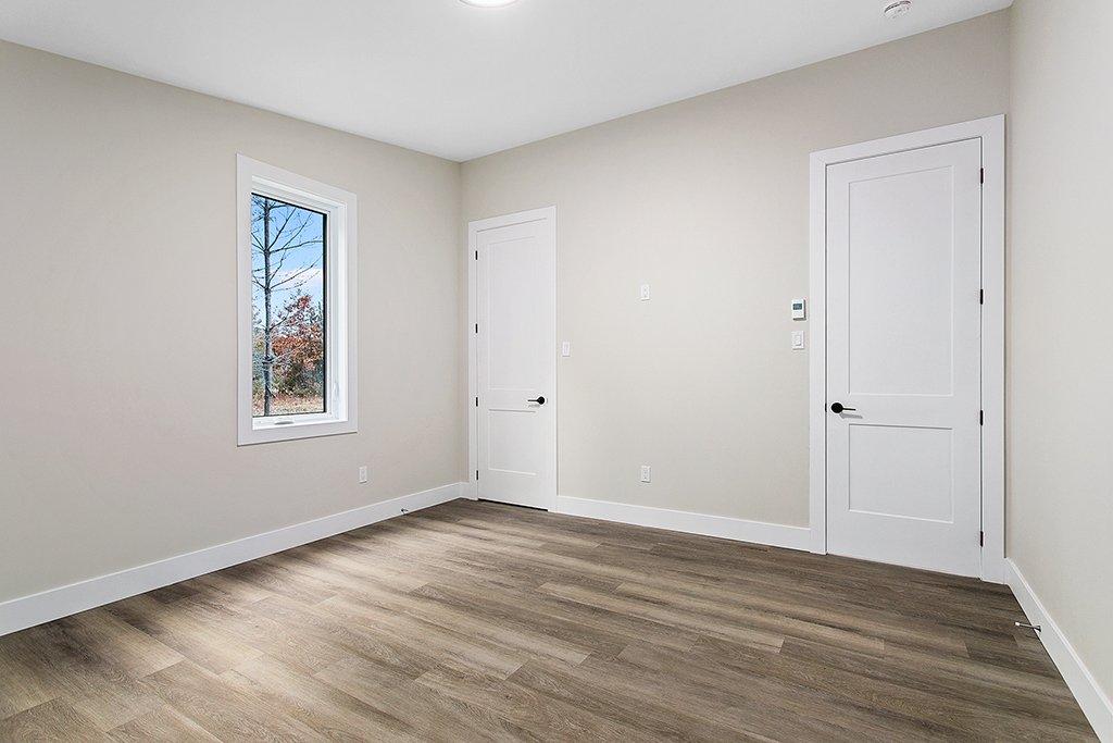 Chambre à coucher - 24 Rue Second, Otter Lake, QC - Indoor Photo Showing Other Room