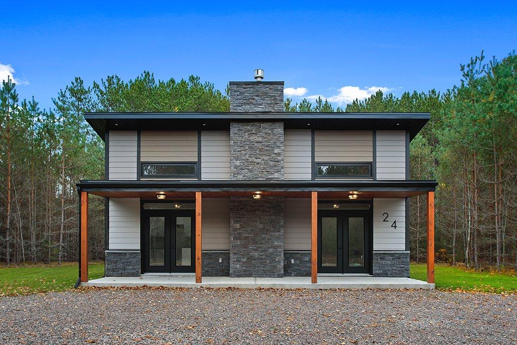 Façade - 24 Rue Second, Otter Lake, QC - Outdoor