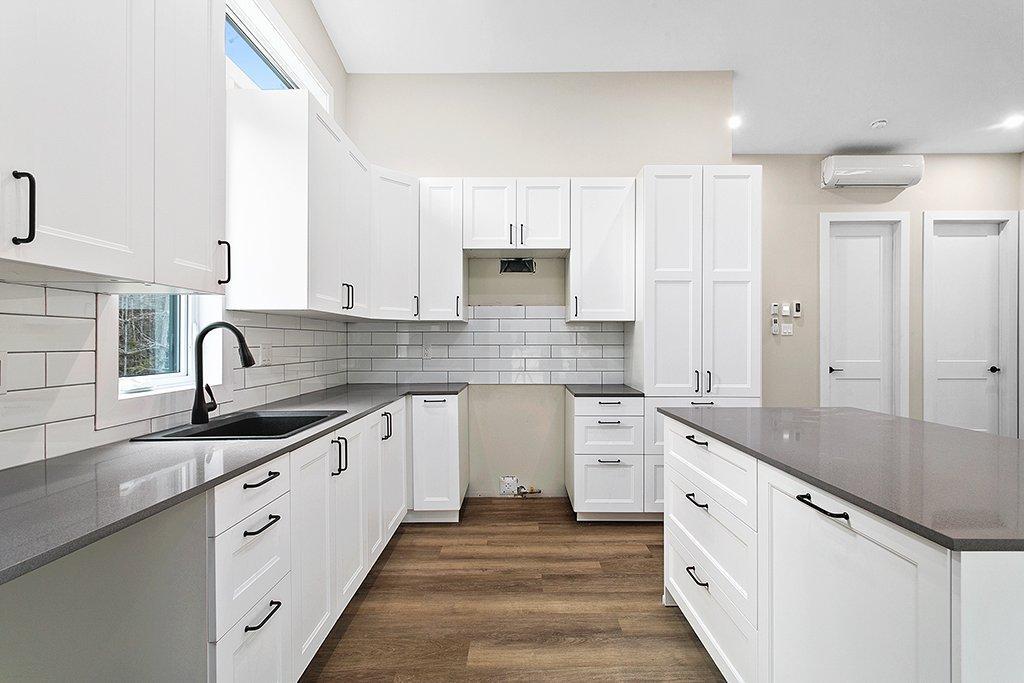 Cuisine - 24 Rue Second, Otter Lake, QC - Indoor Photo Showing Kitchen With Upgraded Kitchen