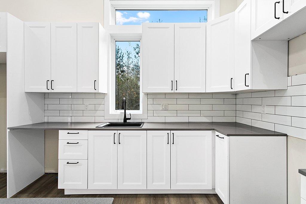 Cuisine - 24 Rue Second, Otter Lake, QC - Indoor Photo Showing Kitchen