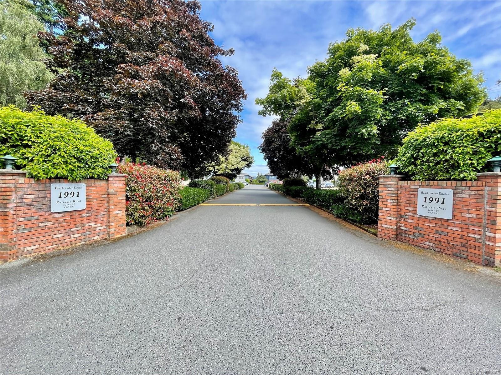 106-1991 Kaltasin Rd, Sooke, BC - Outdoor