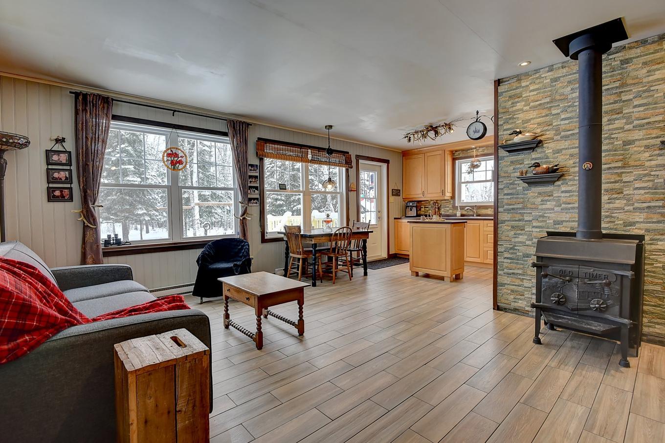 View - 40 Ch. Des Érables, Saint-Michel-Des-Saints, QC - Indoor Photo Showing Living Room With Fireplace