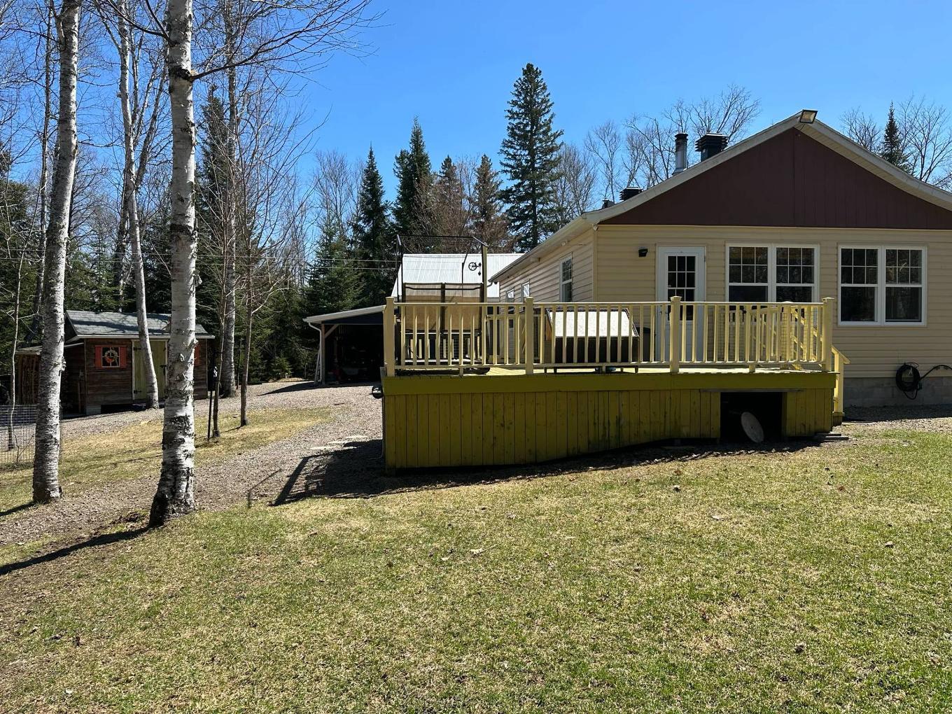 Backyard - 40 Ch. Des Érables, Saint-Michel-Des-Saints, QC - Outdoor