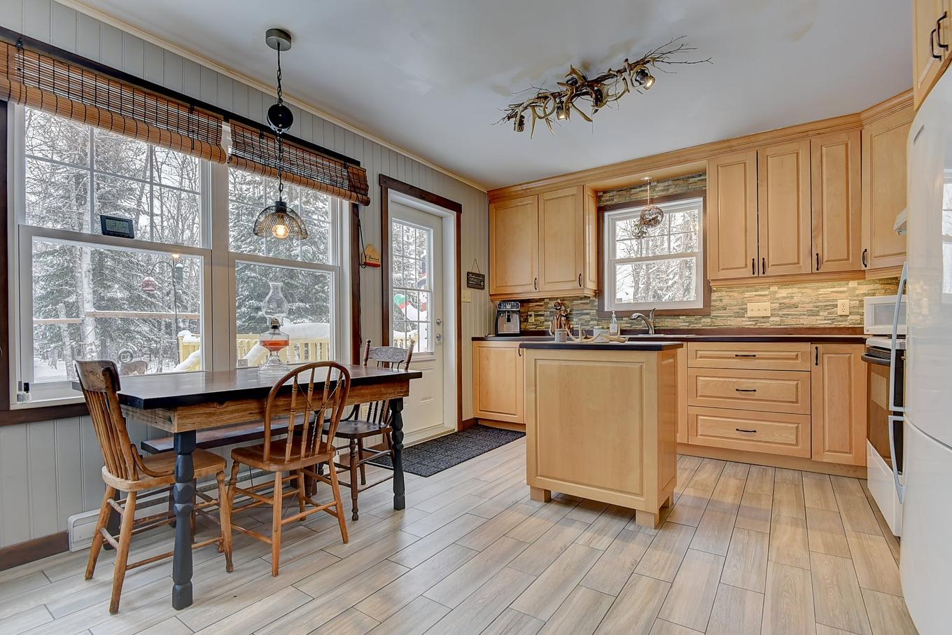 View - 40 Ch. Des Érables, Saint-Michel-Des-Saints, QC - Indoor