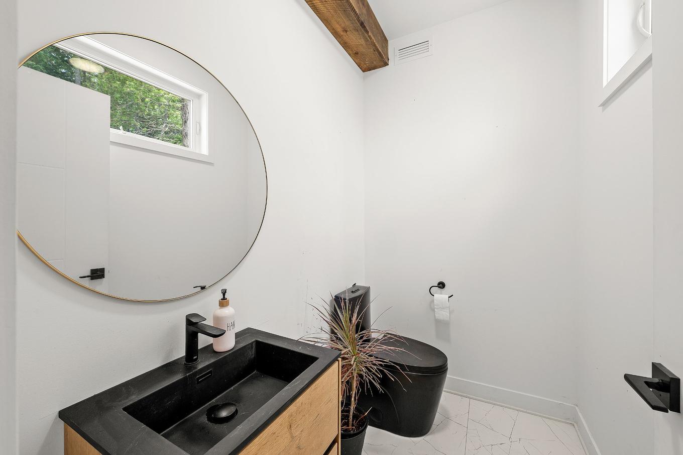 Salle d'eau - 3060 Imp. Des Promeneurs, Sainte-Agathe-Des-Monts, QC - Indoor