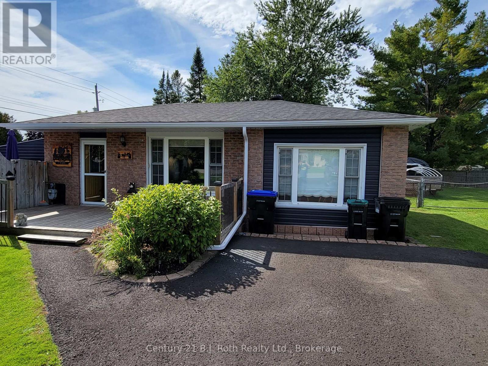 2 Lynn Street, Tiny (Perkinsfield), ON - Outdoor