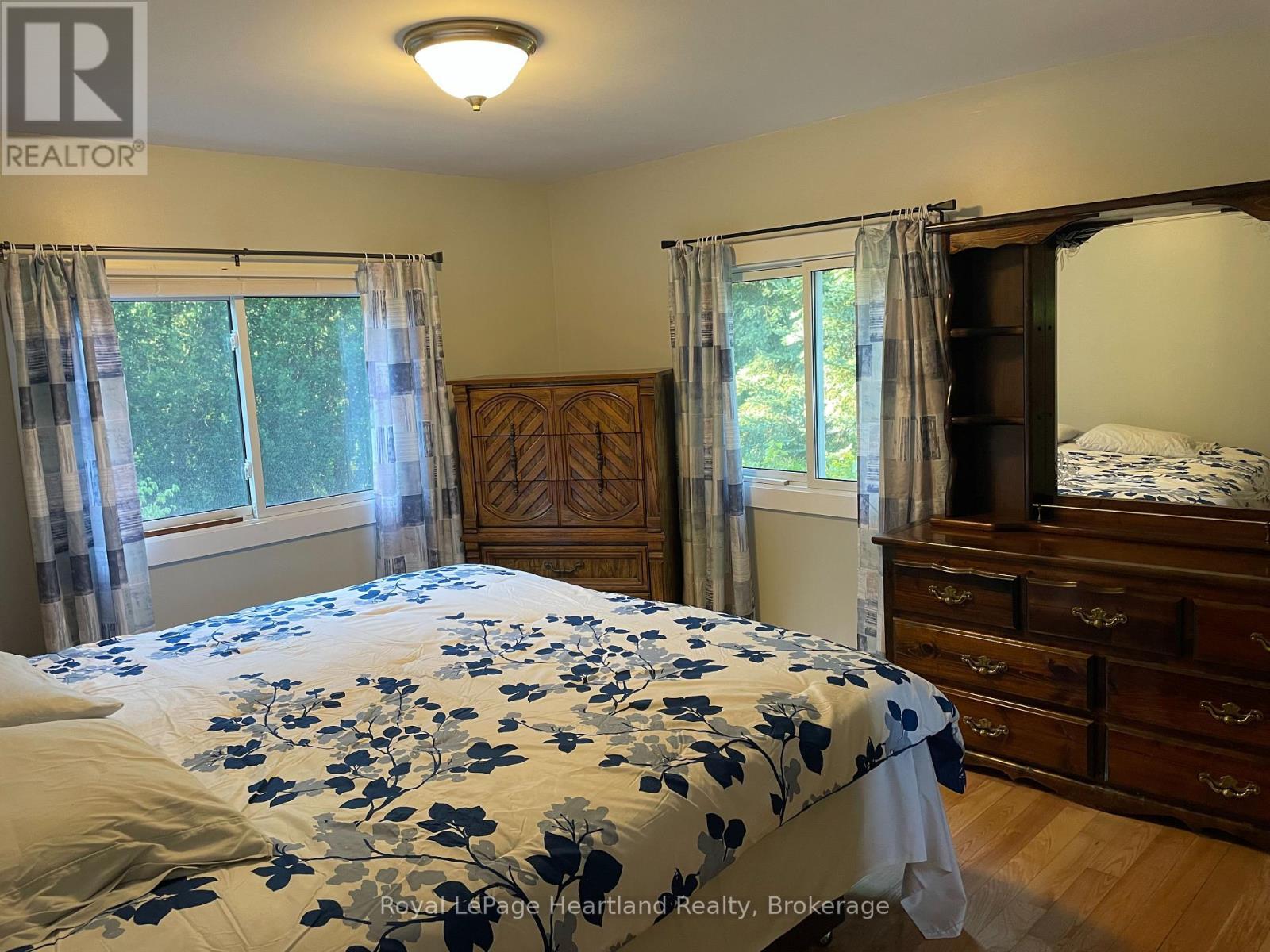 902 White Cedar Dr. - 35791 Bayfield River Road, Central Huron (Goderich), ON - Indoor Photo Showing Bedroom