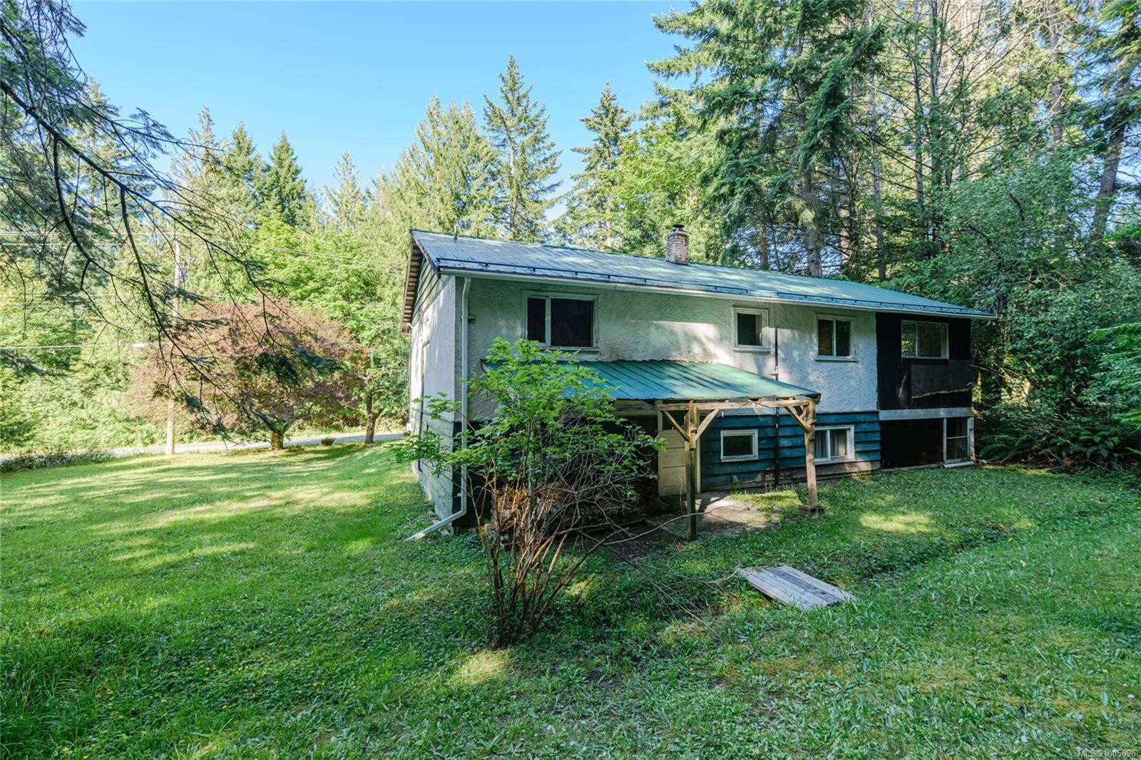 535 Rainbow Rd, Salt Spring, BC