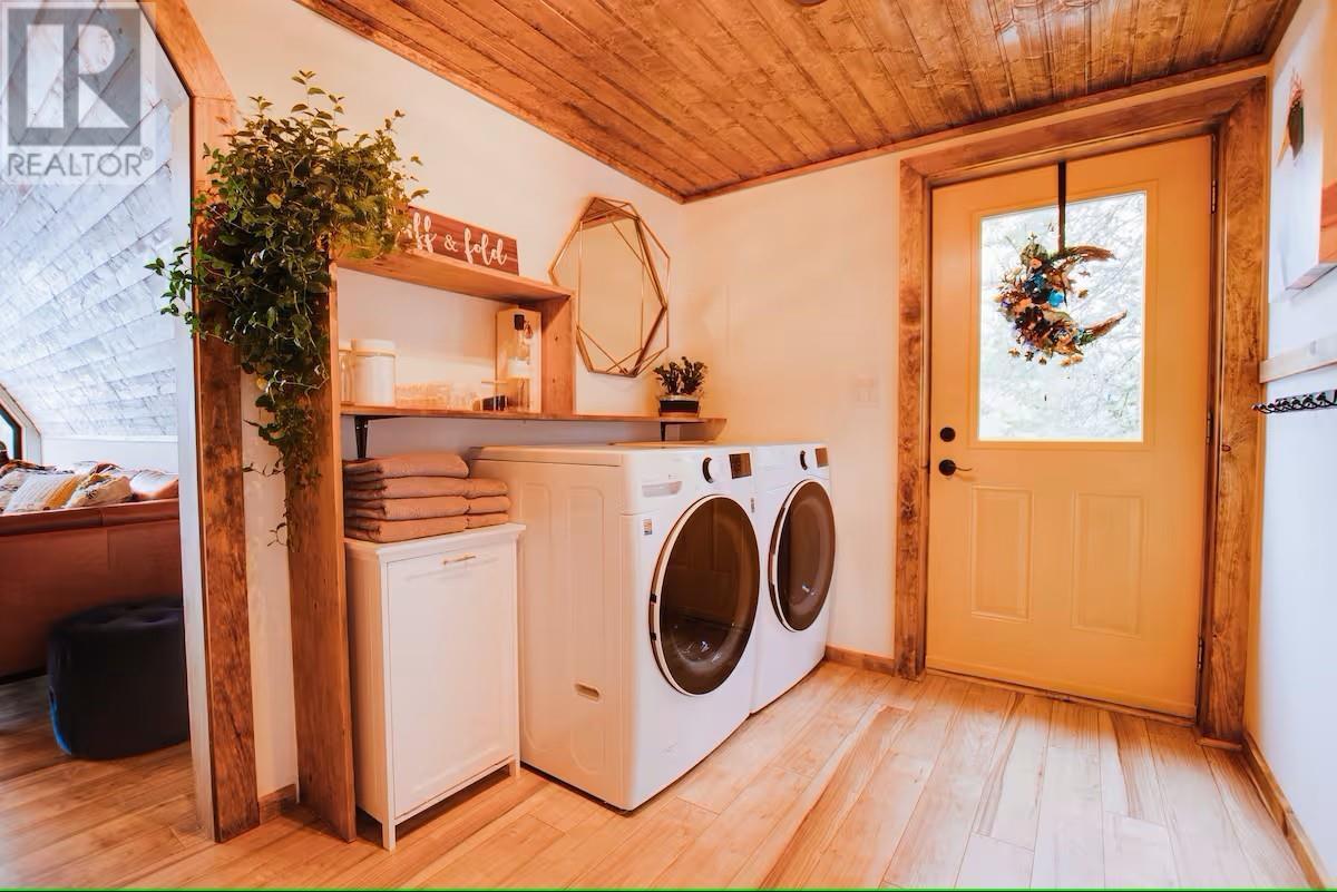 40 Ocean View Drive, Norman'S Cove, NL - Indoor Photo Showing Laundry Room